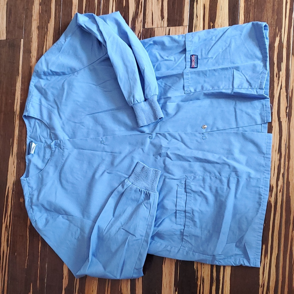 Medium Scrub jacket